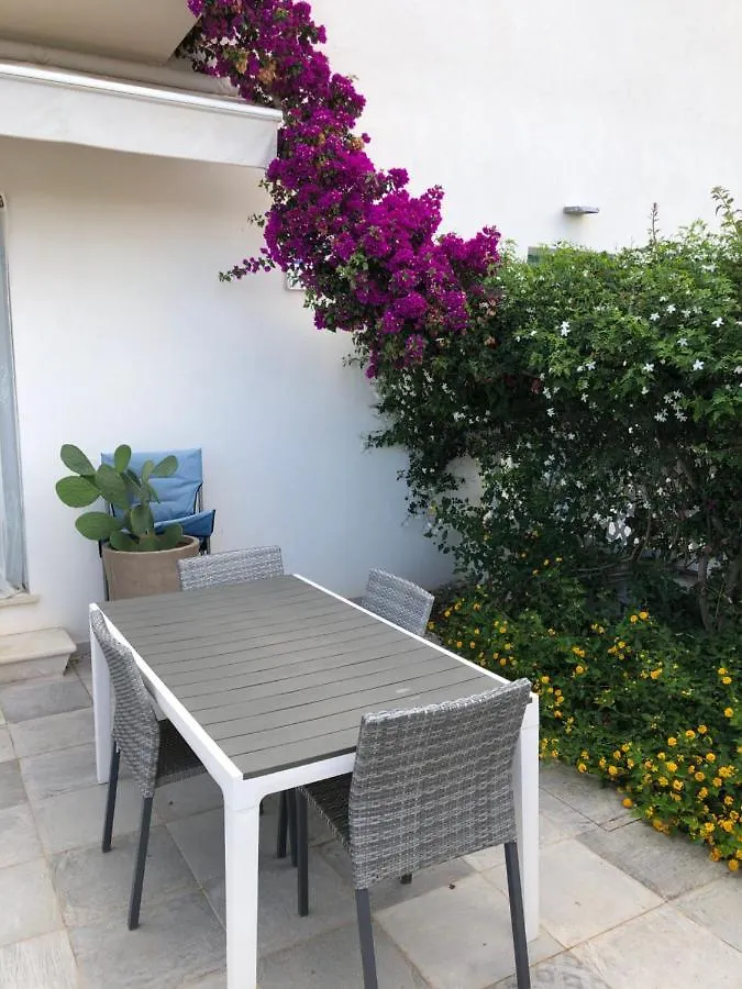 Hébergement de vacances Villa Sidney Baia Cornino